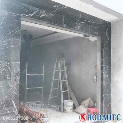 Đá ốp mặt tiền đen chỉ trắng